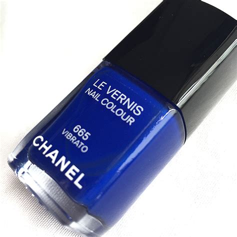 Chanel Le Vernis Vibrato & Fortissimo Plays the Blue Rhythm